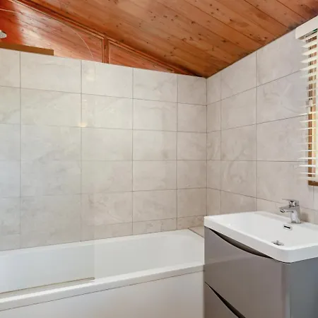 2 Bed In Masham Oc-ds948 Деревянный коттедж *