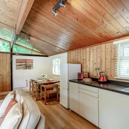 2 Bed In Masham Oc-ds948 Деревянный коттедж *