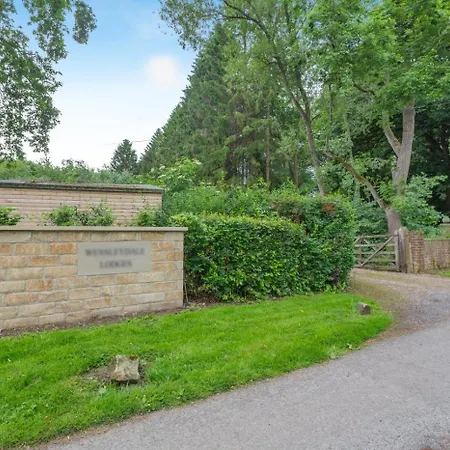 Деревянный коттедж 2 Bed In Masham Oc-ds948 Thornton Watlass